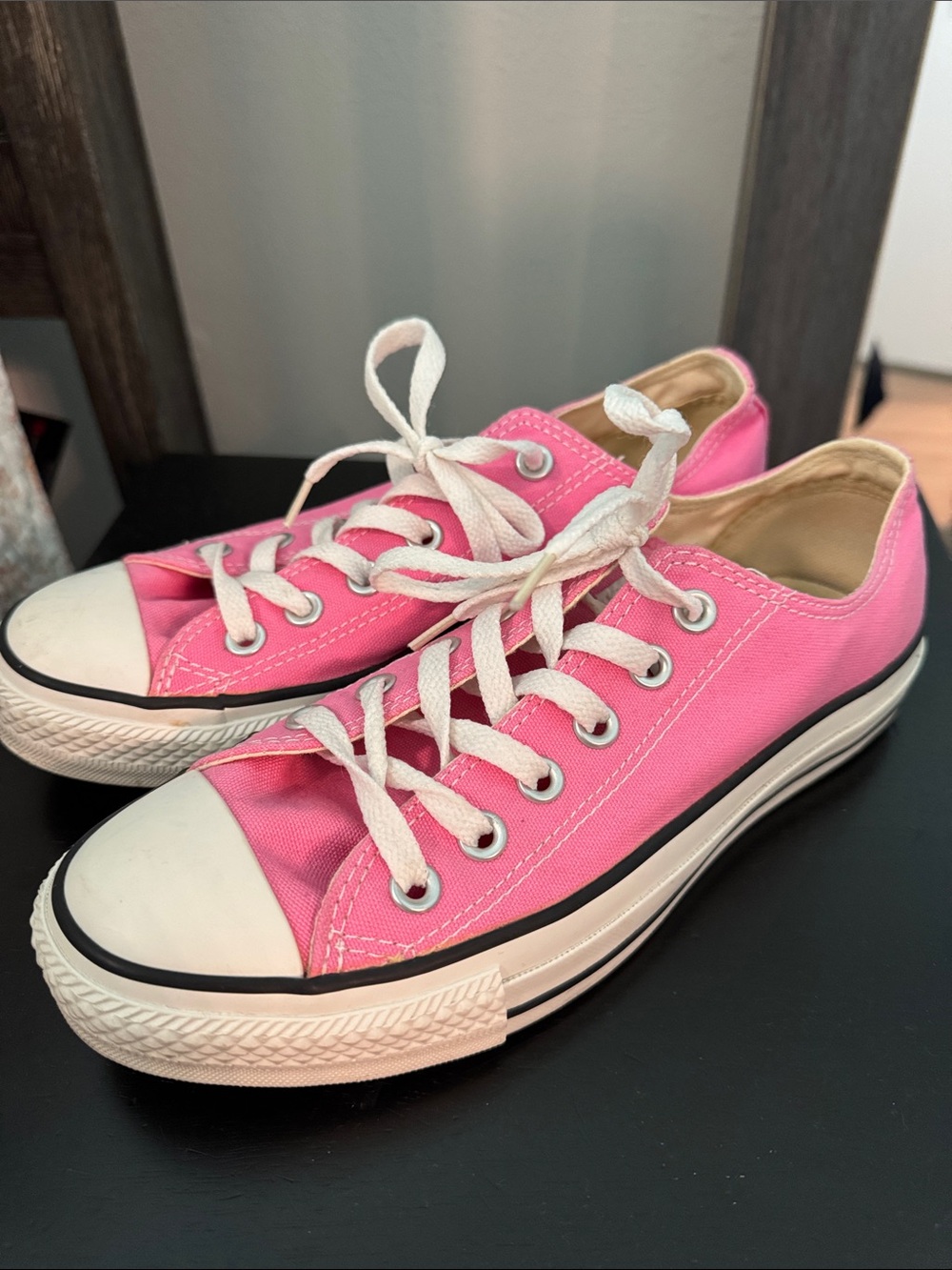 NWT Converse Low-Top Canvas Sneakers in Pink and White